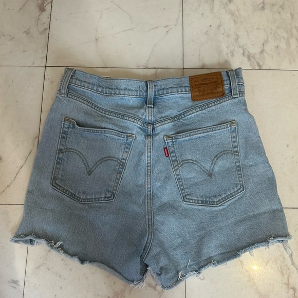 Levi's Ribcage Short Size 31 - Picture 1 of 8